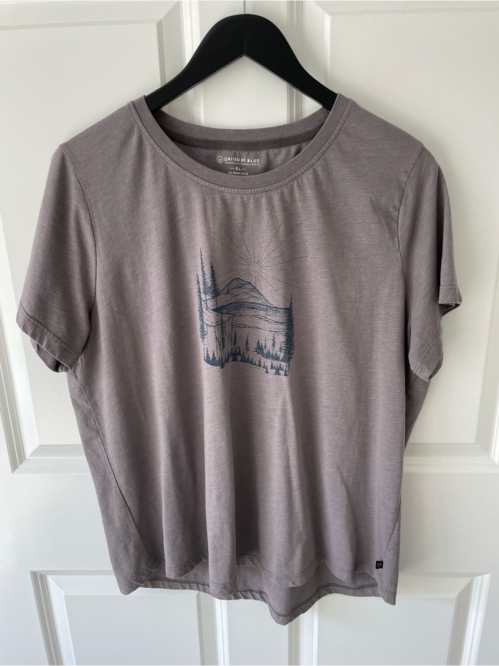 United By Blue Tee Shirt Womens Size XL